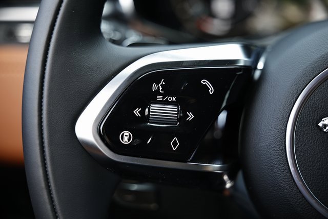 New 2026 Jaguar F-PACE R-Dynamic S image 38