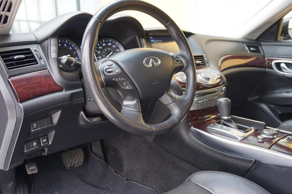 Used 2015 INFINITI Q70 L 3.7 image 13