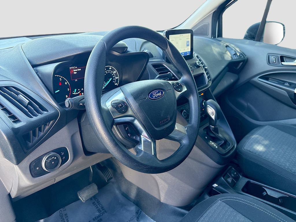 Used 2023 Ford Transit Connect XLT image 9