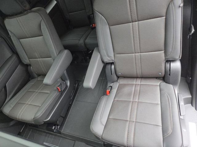 New 2026 Chevrolet Suburban High Country AWD/4WD image 35