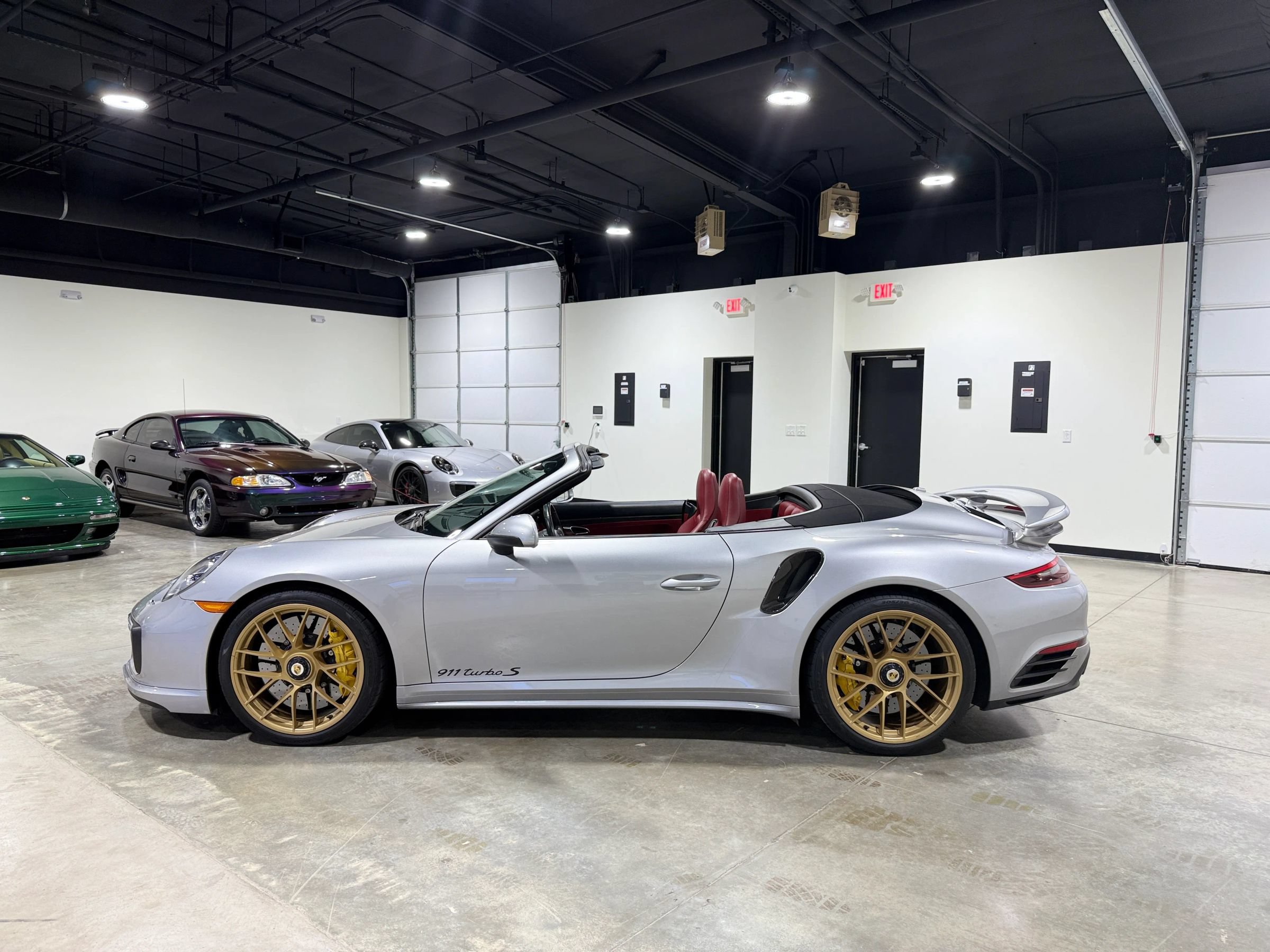 Used 2017 Porsche 911 Turbo S AWD/4WD image 15