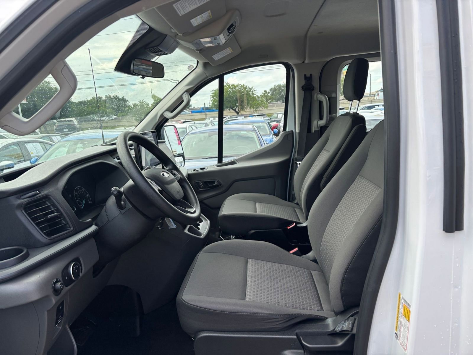Used 2024 Ford Transit 350 XLT RWD image 29
