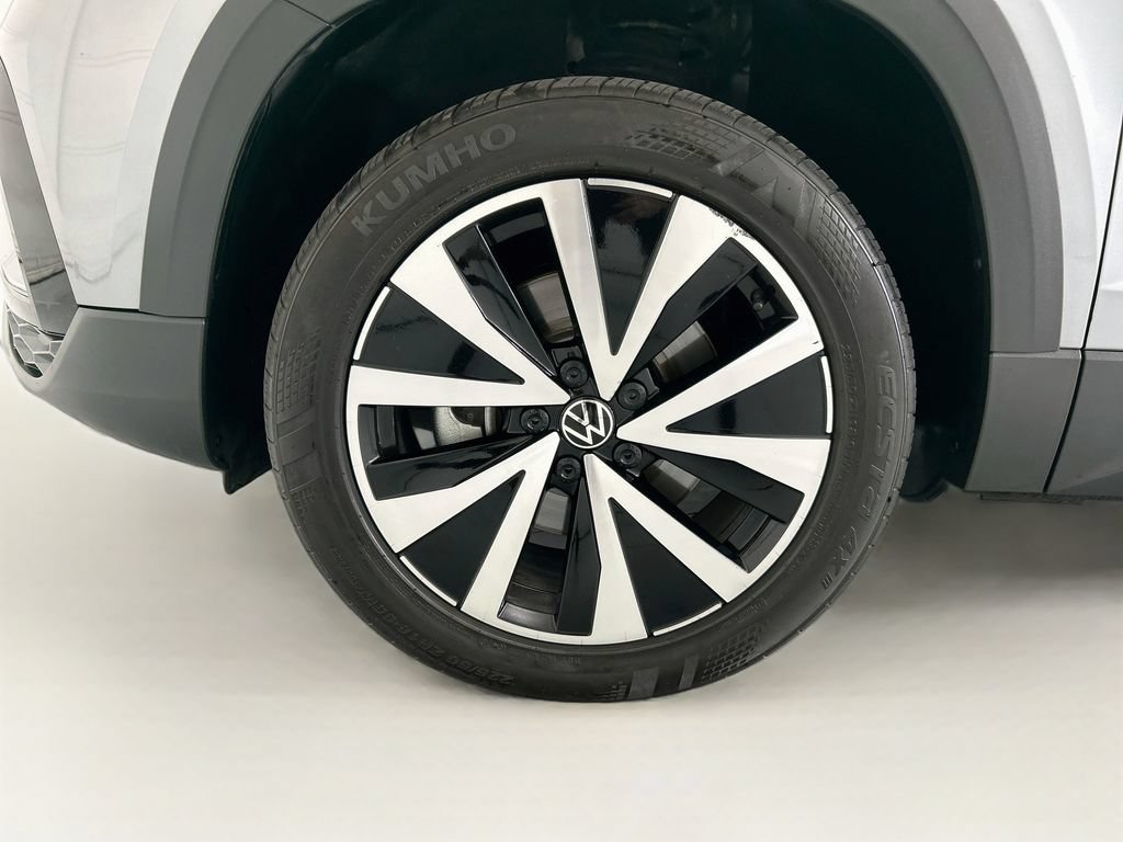 Used 2022 Volkswagen Taos SE FWD image 28