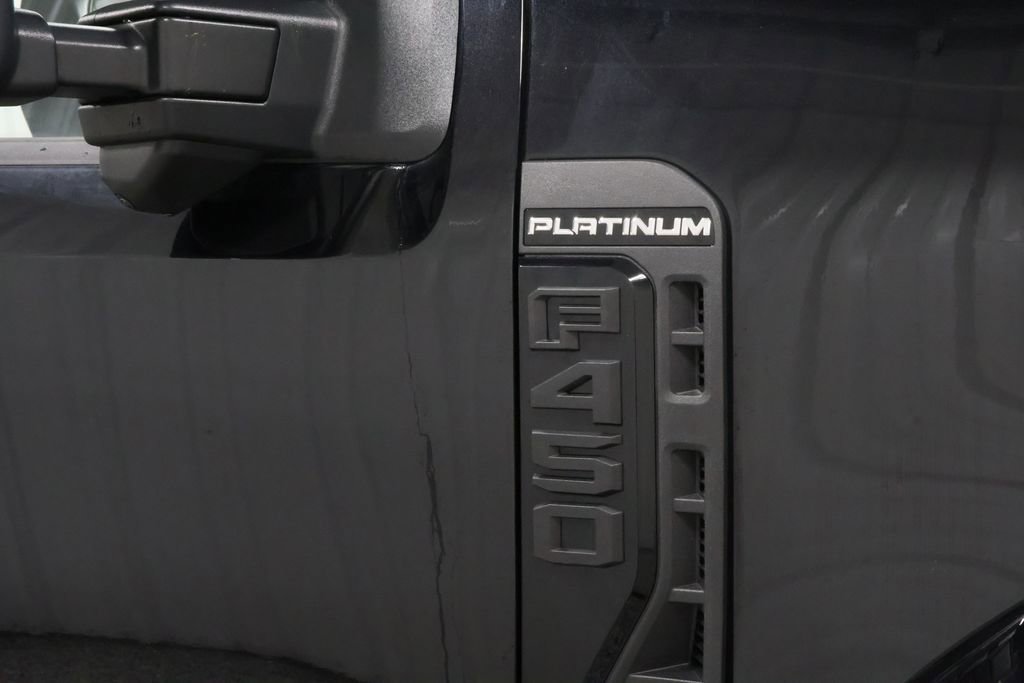 Used 2025 Ford F450 Platinum w/ FX4 Off-Road Package AWD/4WD image 31