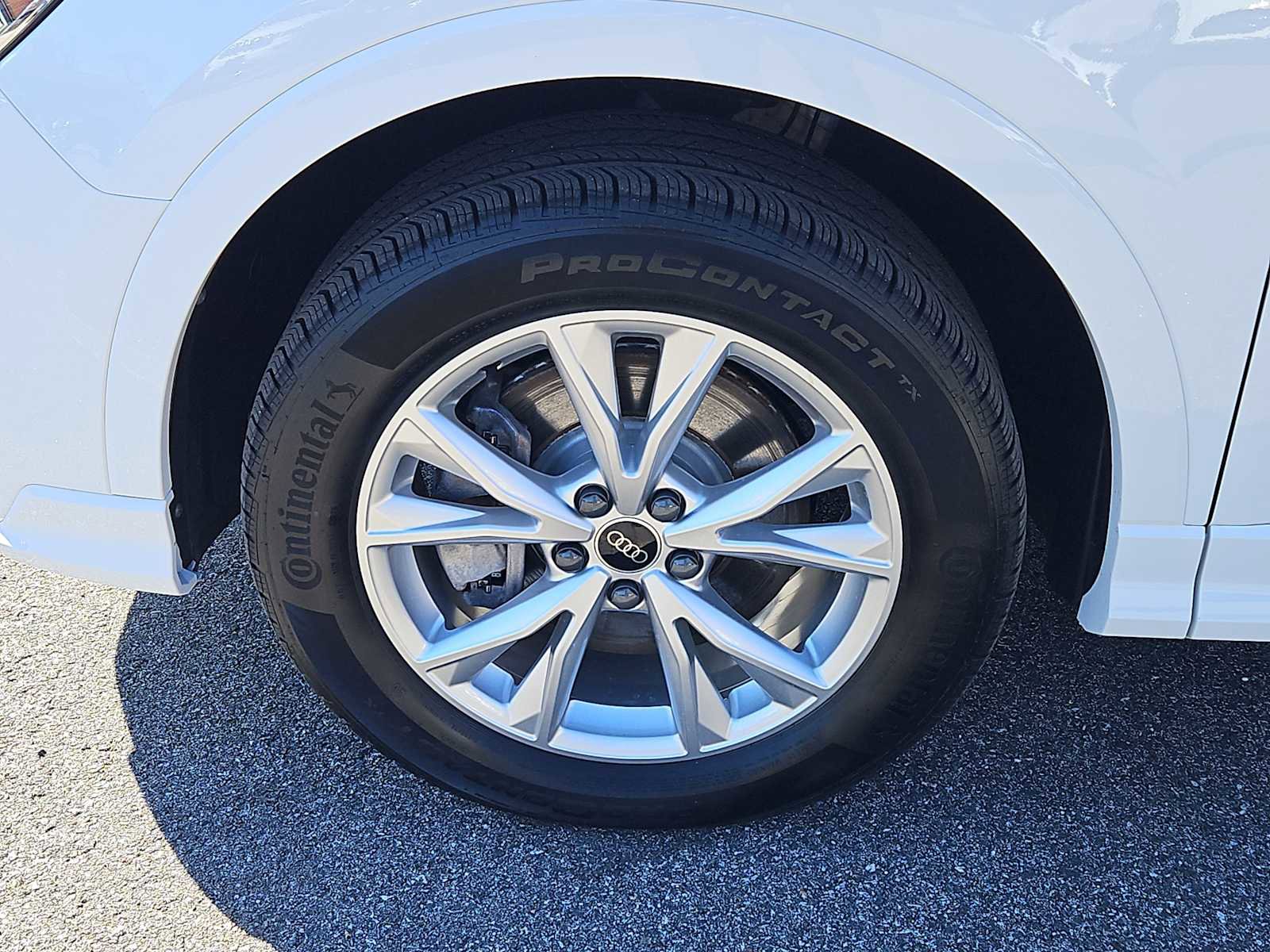 Certified 2025 Audi Q3 2.0T Premium w/ Convenience Package image 2