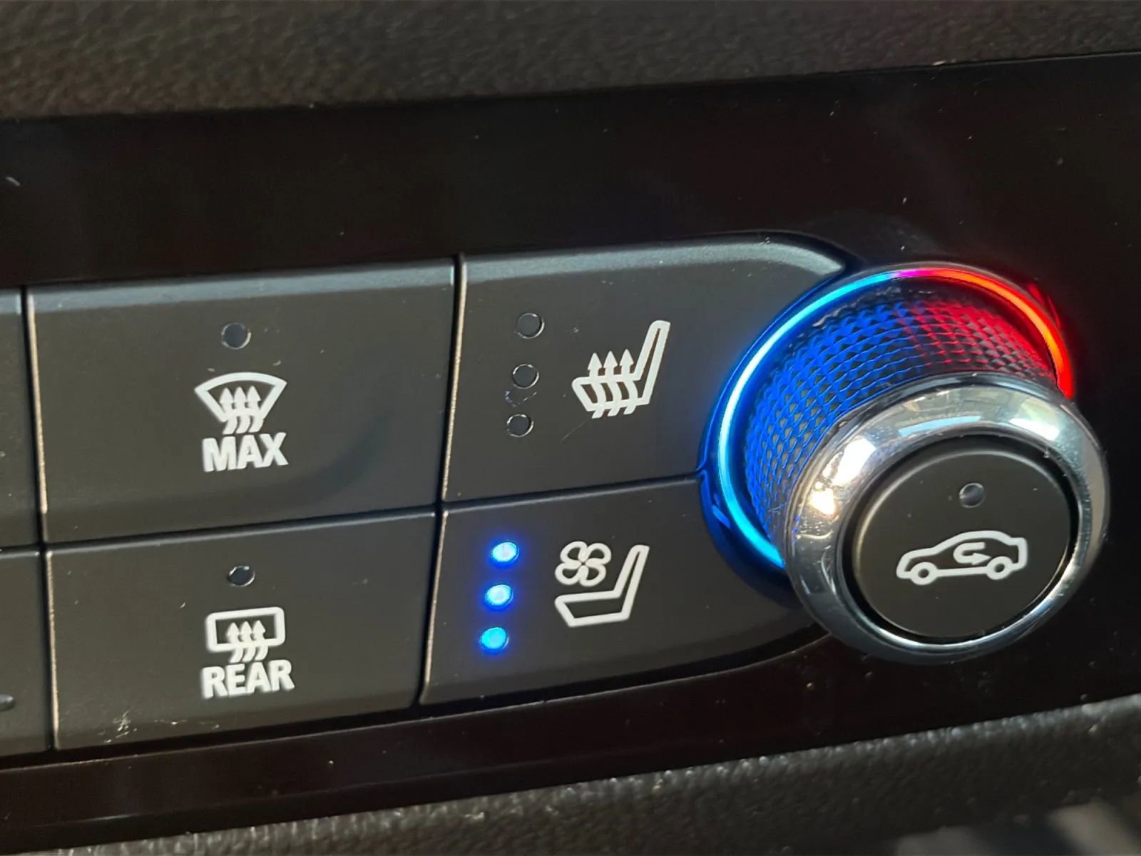 Used 2019 Buick Enclave Premium image 25