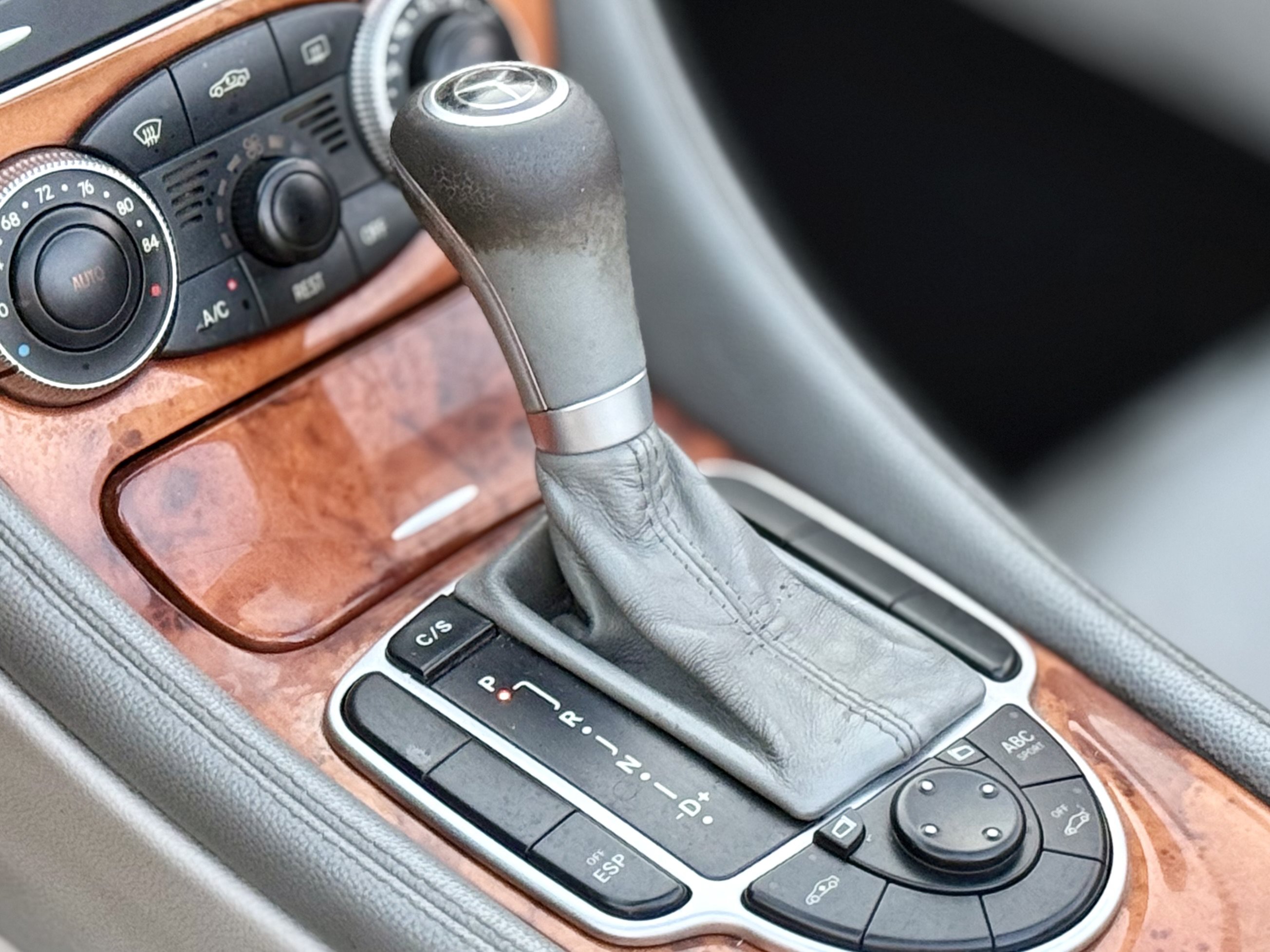 Used 2006 Mercedes-Benz SL 500 image 18