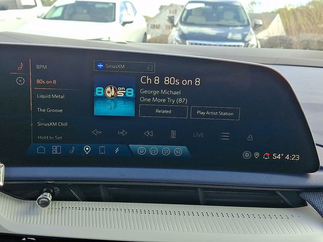 Used 2025 Cadillac Optiq Sport 2 AWD/4WD image 9