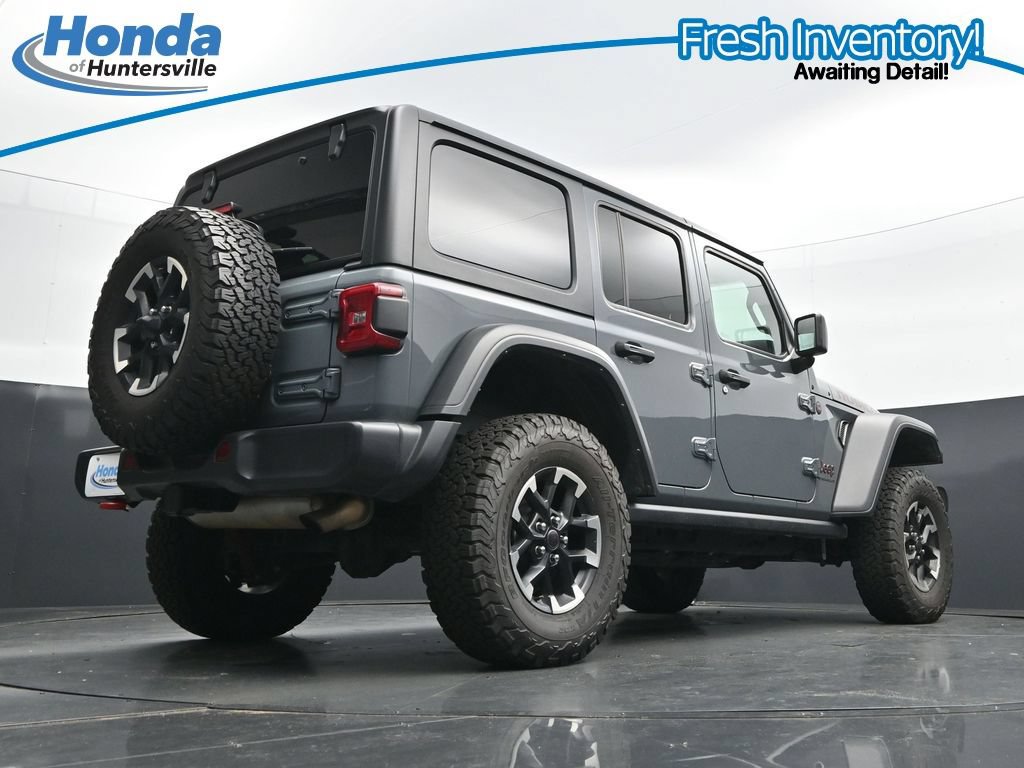 Used 2025 Jeep Wrangler Unlimited Rubicon AWD/4WD image 32