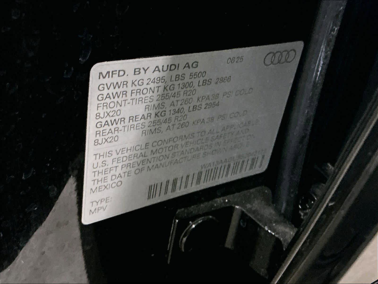 Certified 2025 Audi Q5 Prestige image 38