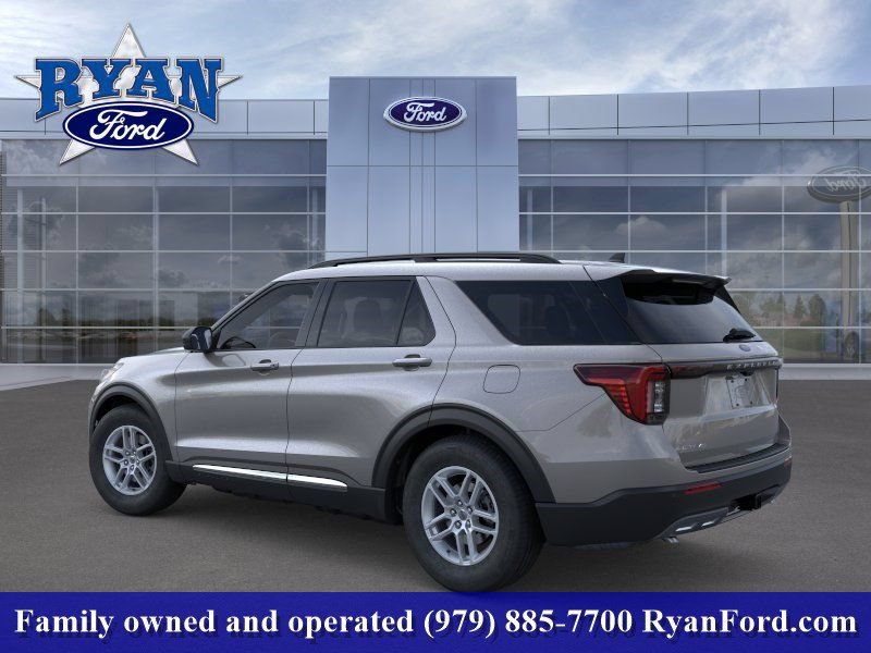 New 2025 Ford Explorer Active w/ Active Comfort Package RWD image 4