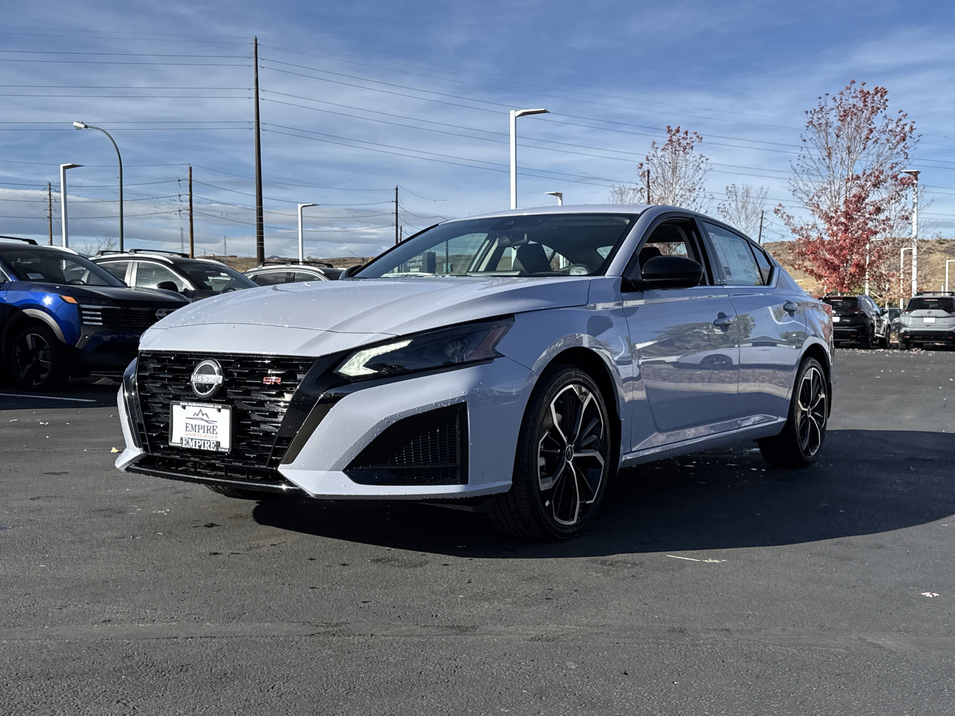 New 2025 Nissan Altima 2.5 SR w/ SR Premium Package AWD/4WD image 4