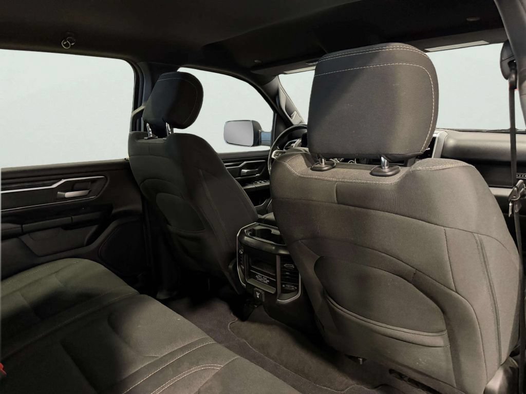 Used 2019 RAM 1500 4x4 Crew Cab Big Horn image 34