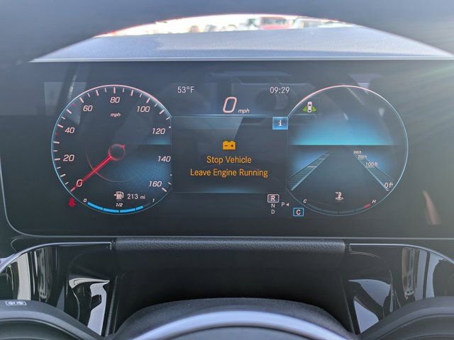 Used 2021 Mercedes-Benz GLA 250 4MATIC image 24