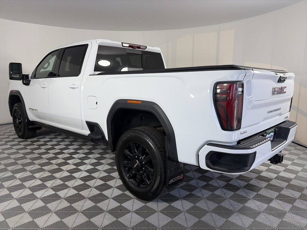 Used 2024 GMC Sierra 3500 AT4 w/ Technology Package image 5