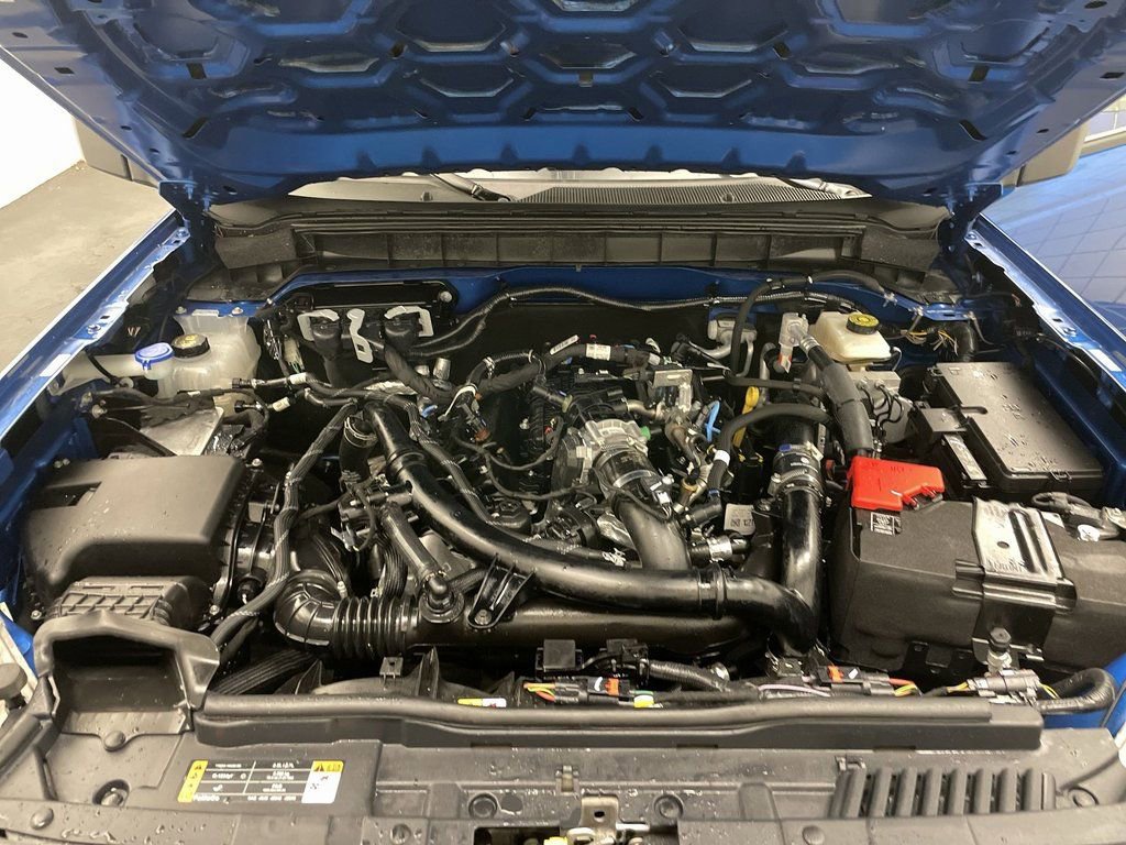 Used 2021 Ford Bronco Black Diamond w/ Sasquatch Package image 23