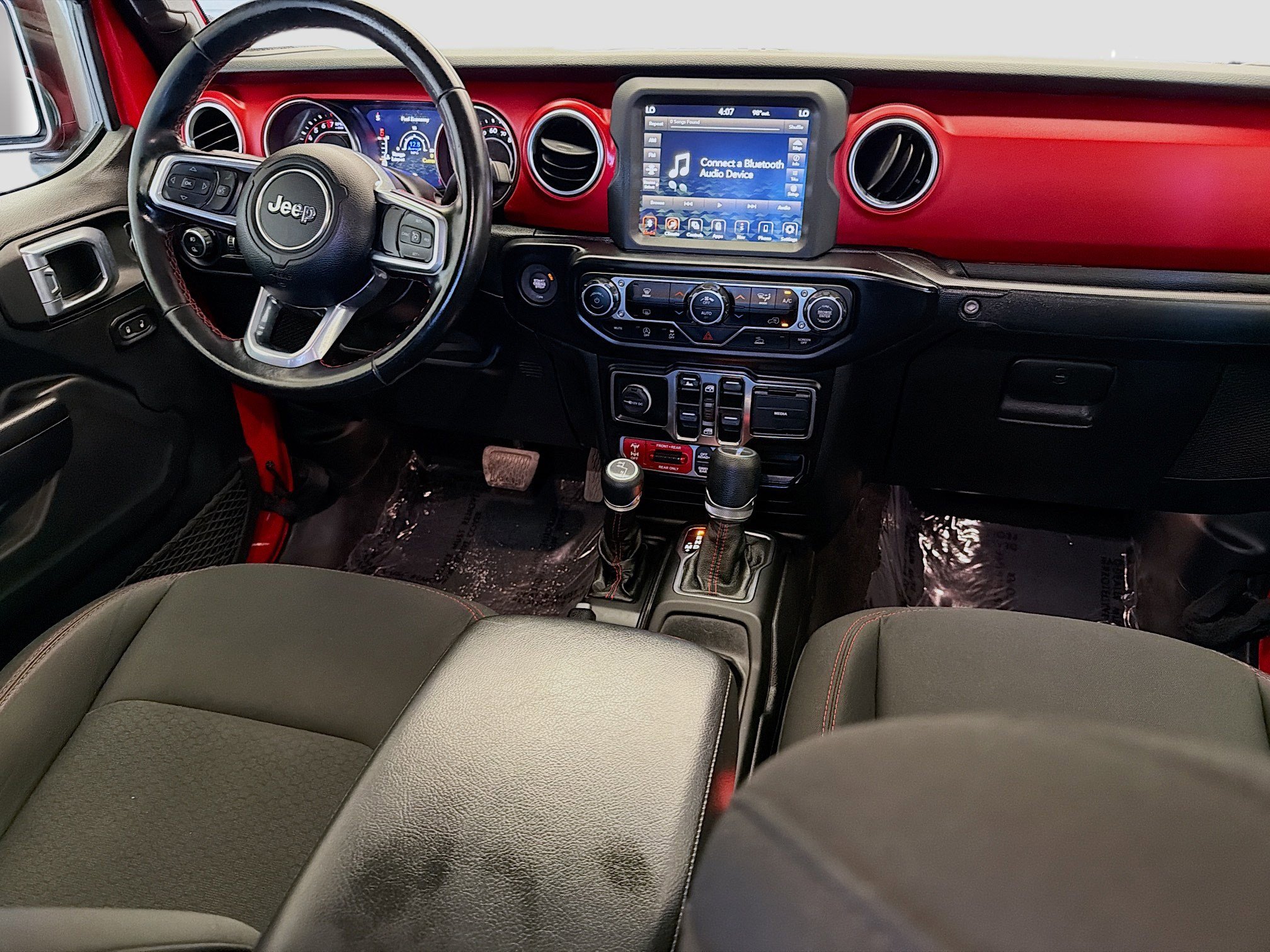 Used 2021 Jeep Gladiator Rubicon AWD/4WD image 11