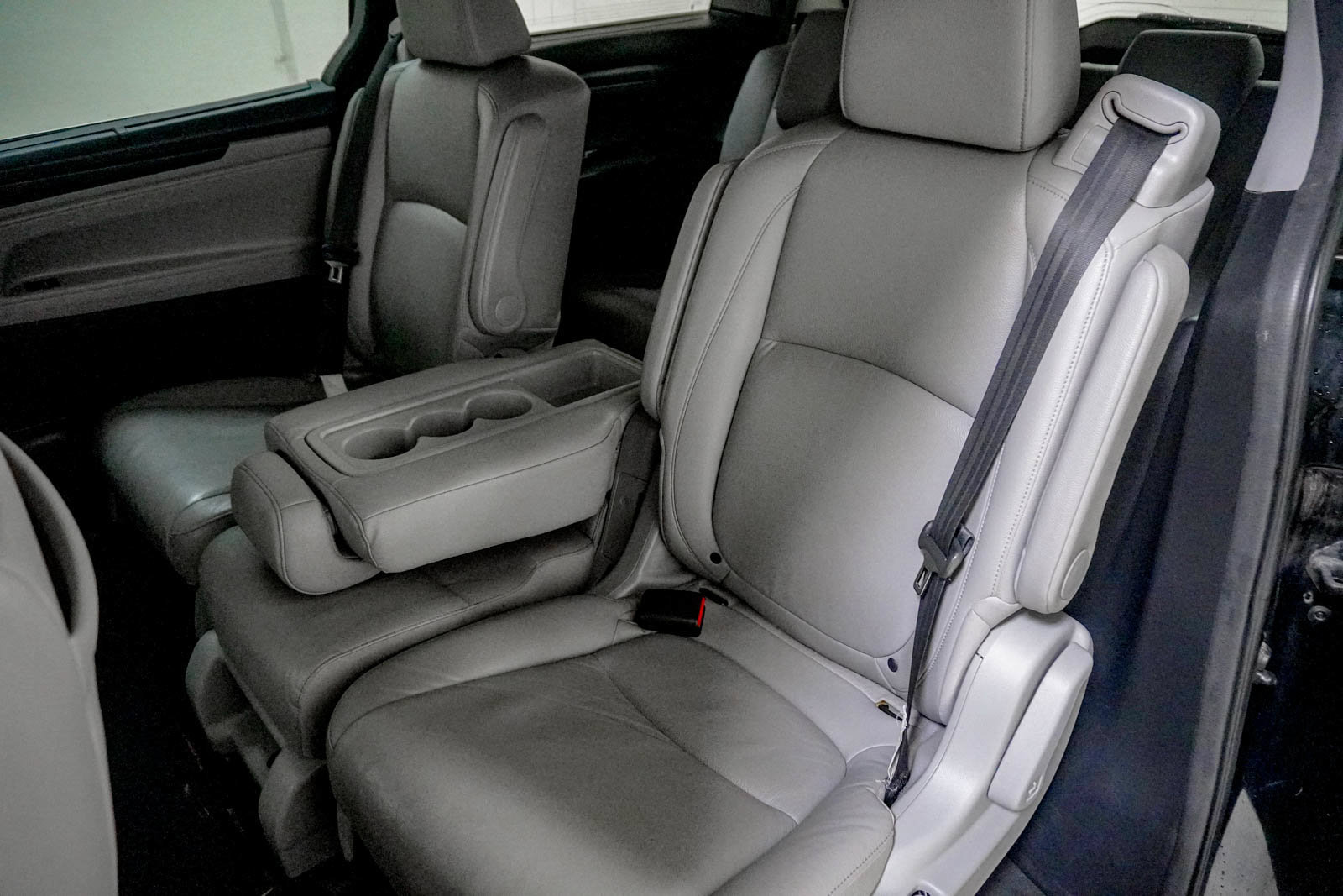 Used 2018 Honda Odyssey EX-L image 39