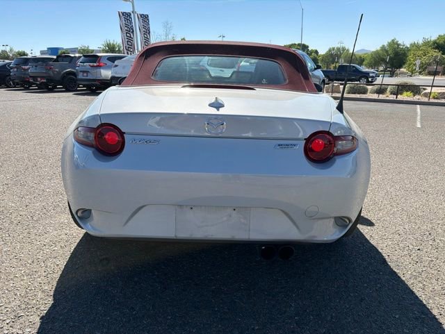 Used 2018 MAZDA MX-5 Miata Grand Touring RWD image 3