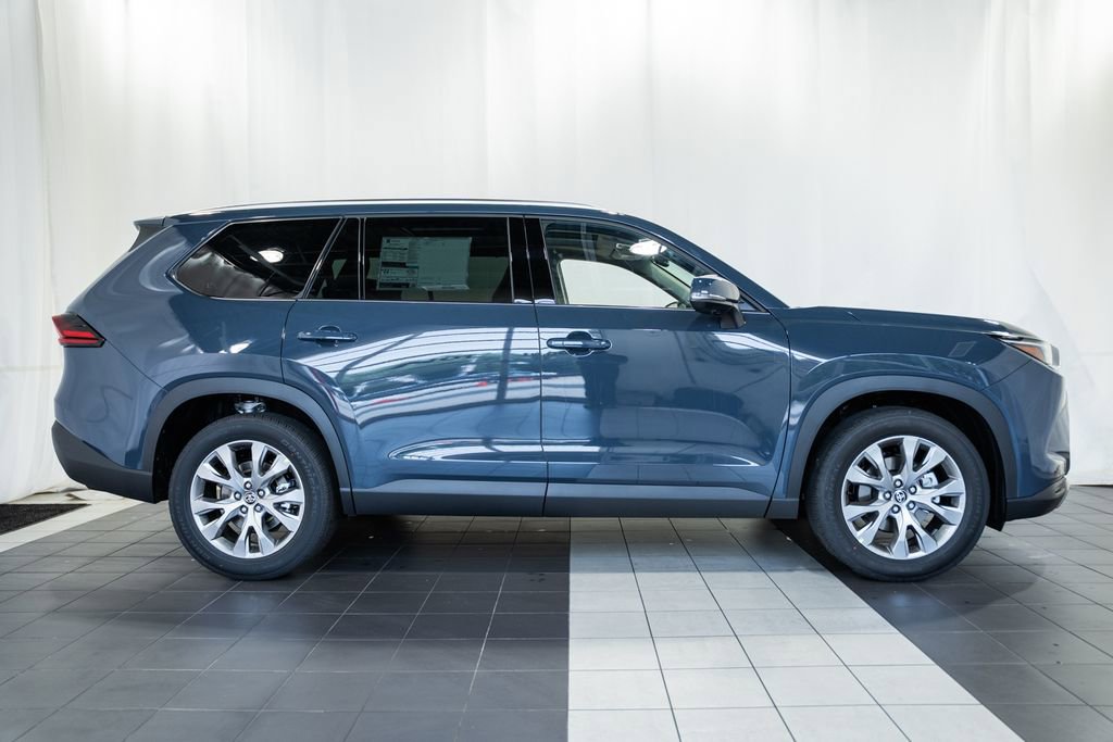 New 2026 Toyota Grand Highlander Limited image 3