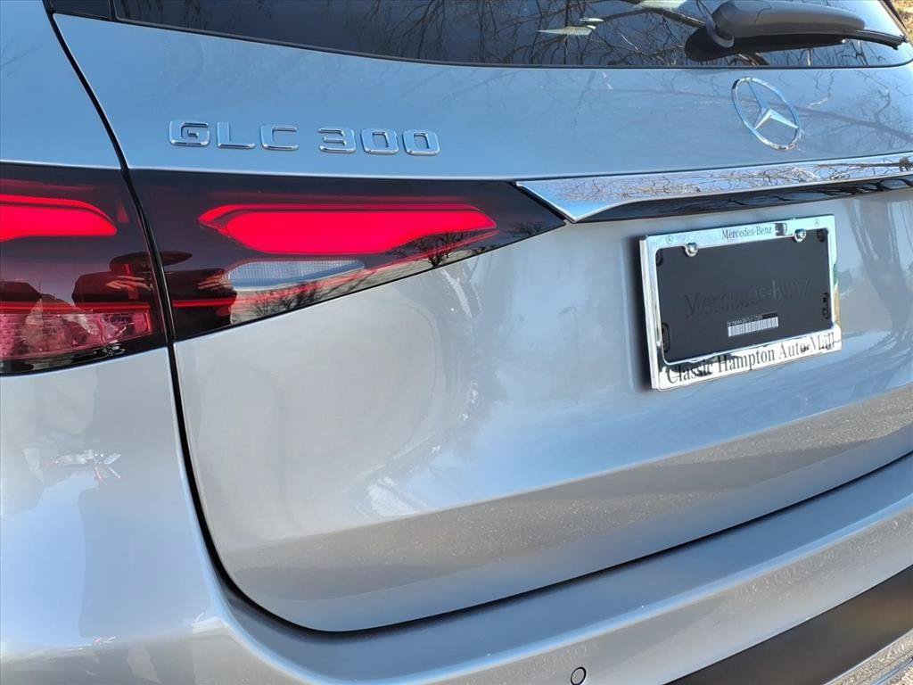 New 2026 Mercedes-Benz GLC 300 image 9