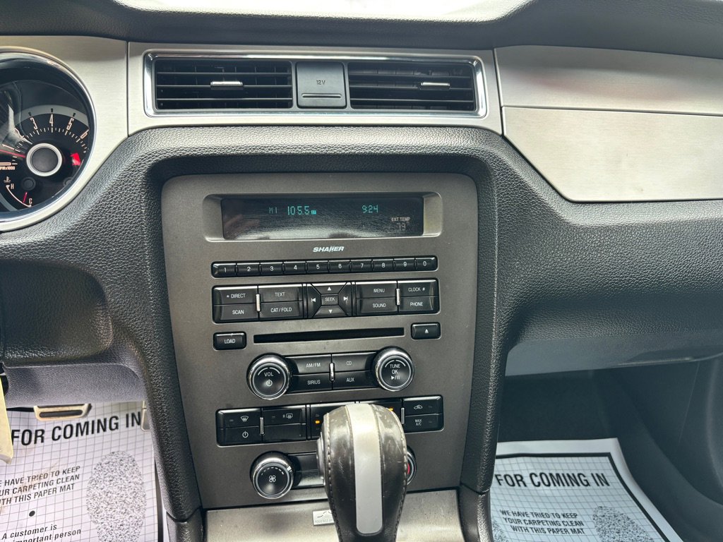 Used 2013 Ford Mustang Premium RWD image 12