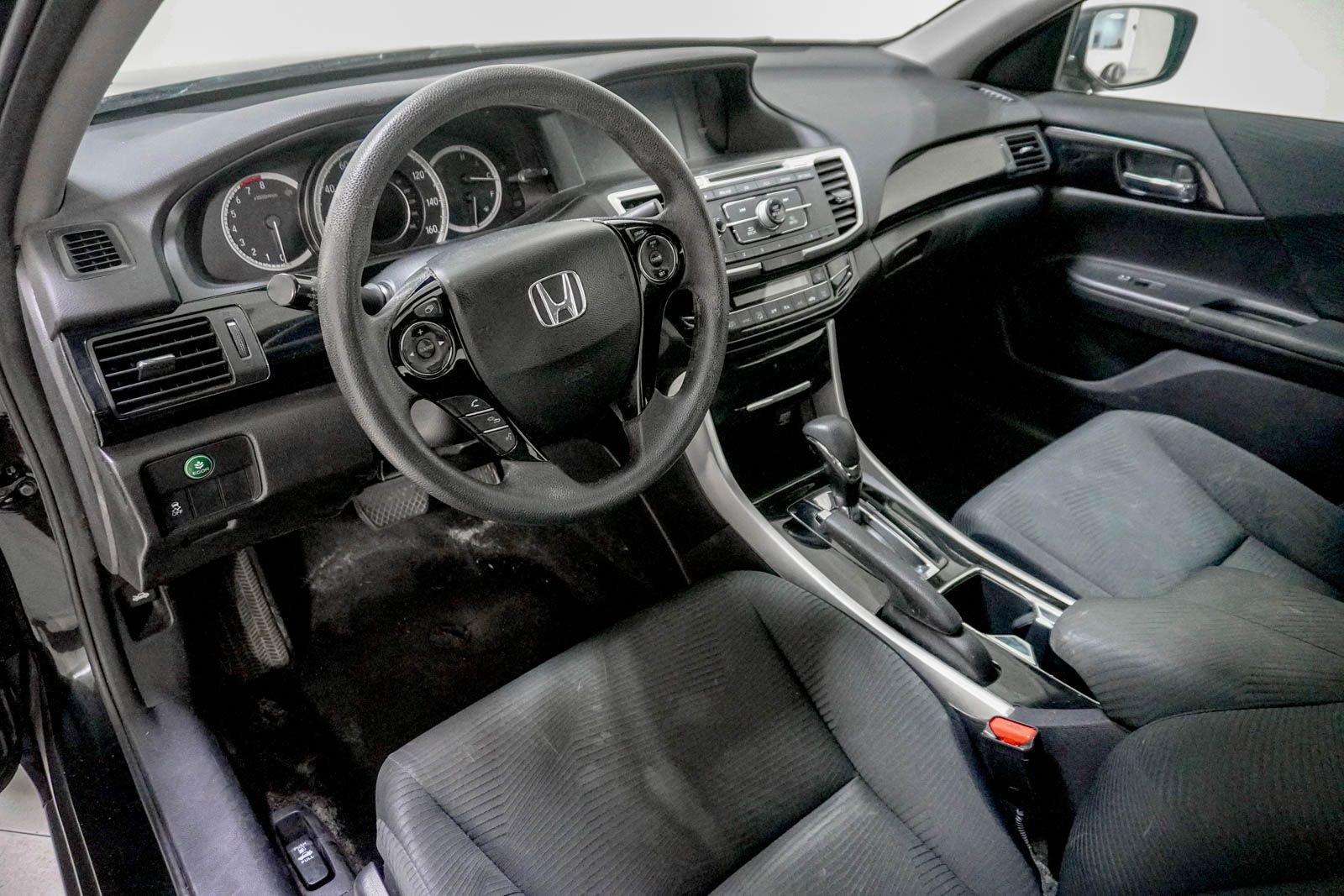 Used 2016 Honda Accord LX image 19