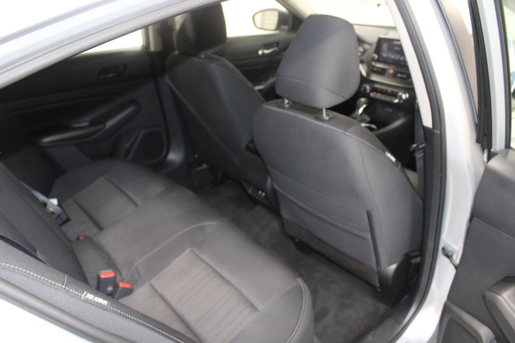 Used 2024 Nissan Altima 2.5 SV image 29