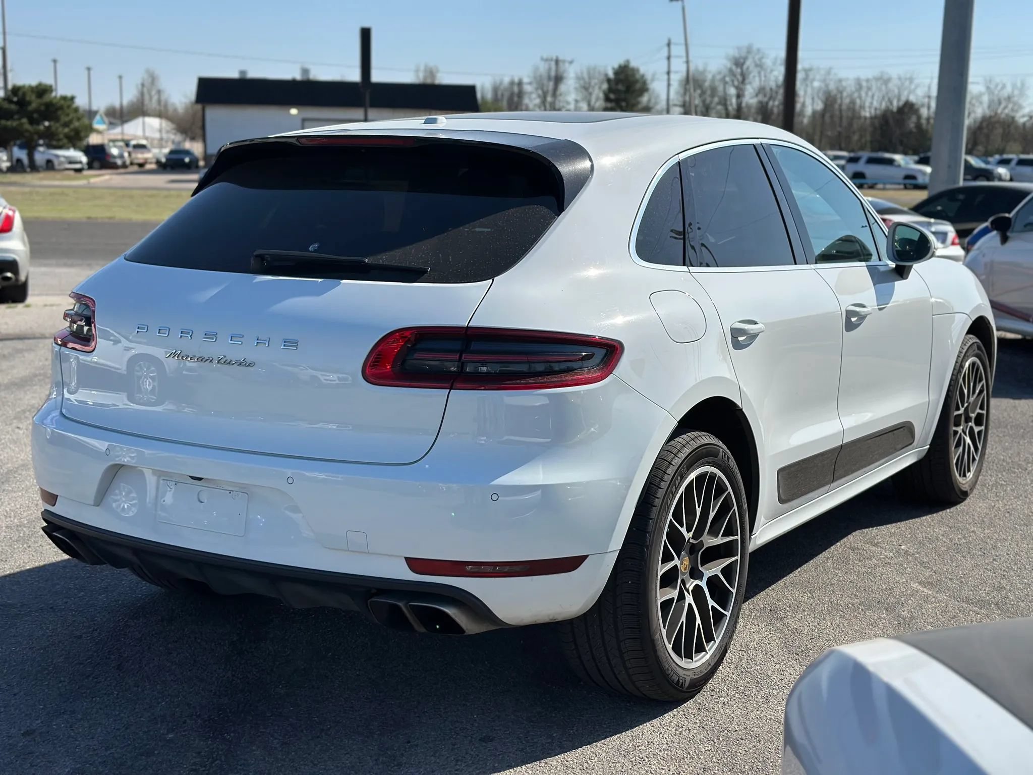 Used 2015 Porsche Macan Turbo AWD/4WD image 6