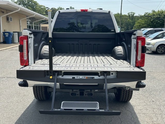 New 2025 Ford F350 Lariat w/ Lariat Ultimate Package image 9
