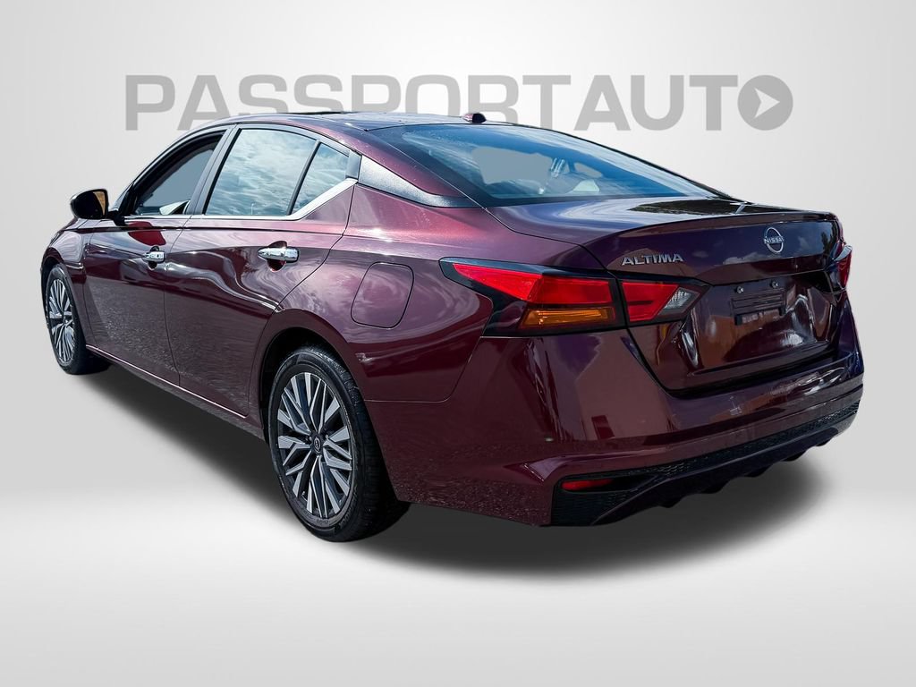 Certified 2023 Nissan Altima 2.5 SV FWD image 3