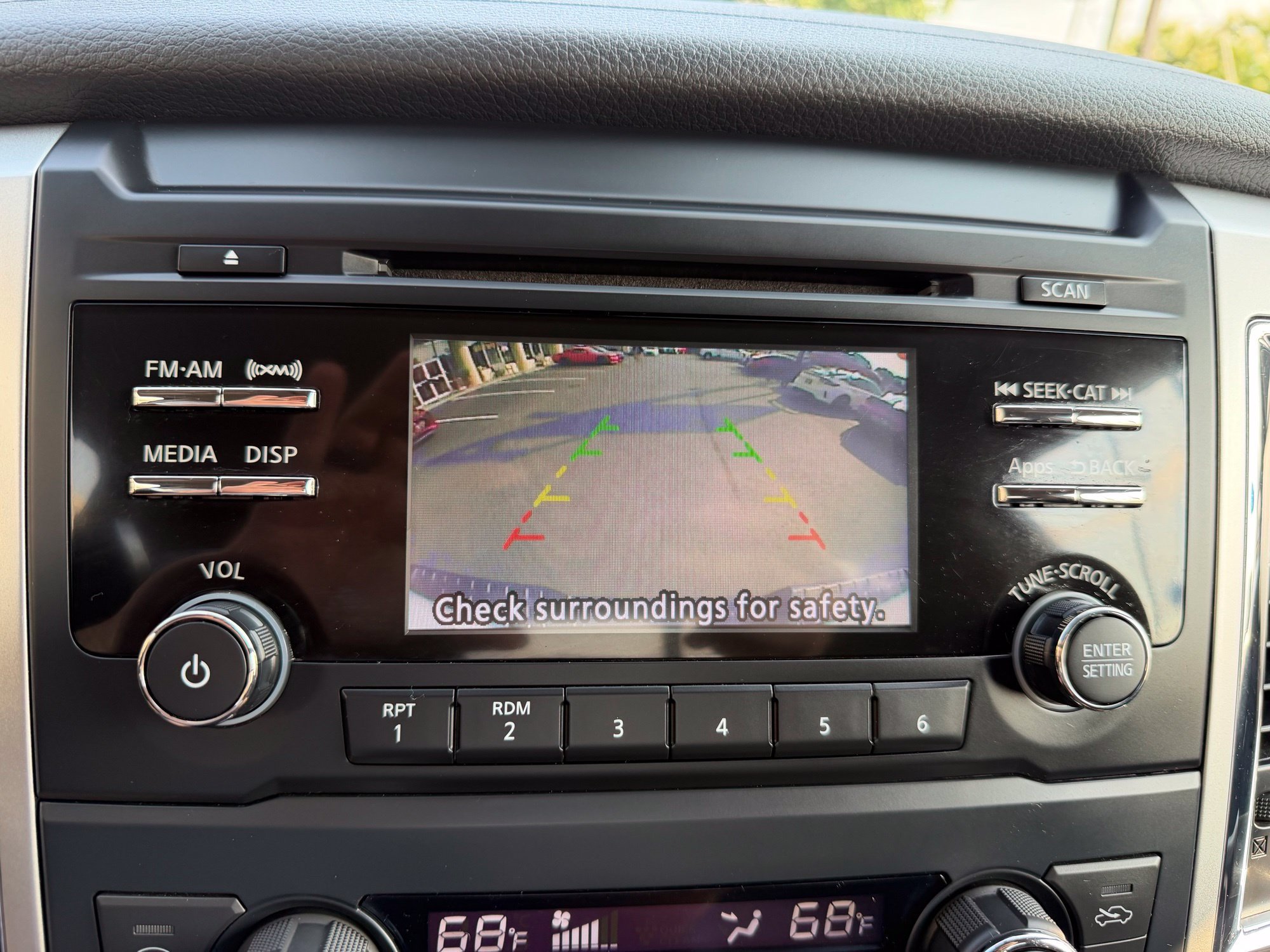 Used 2017 Nissan Titan SV AWD/4WD image 21