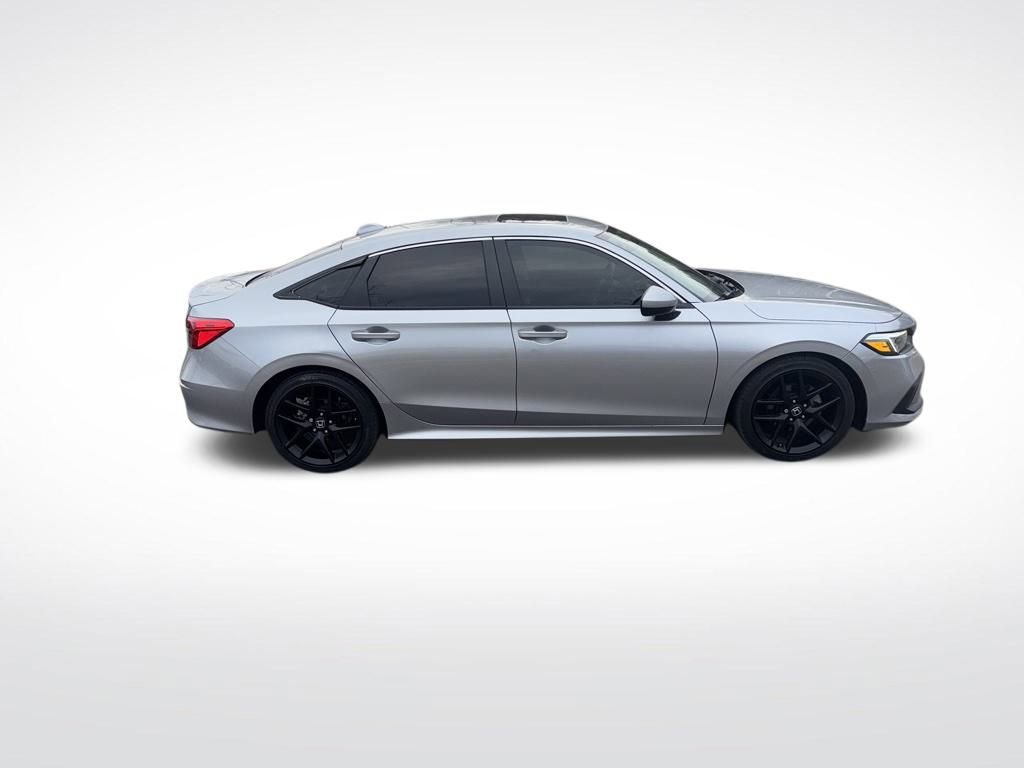 Used 2023 Honda Civic EX image 4