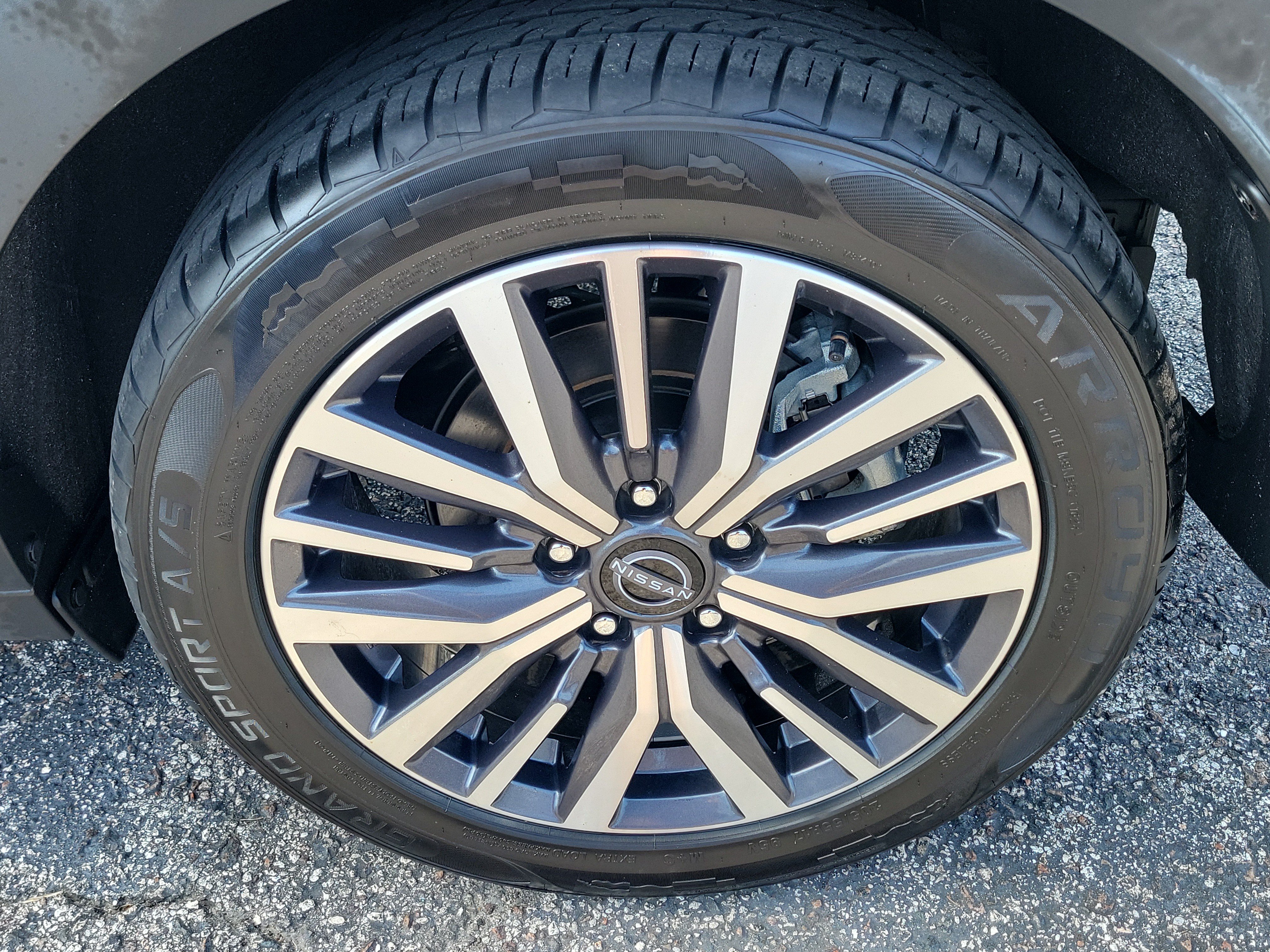 Certified 2024 Nissan Kicks SV FWD image 8