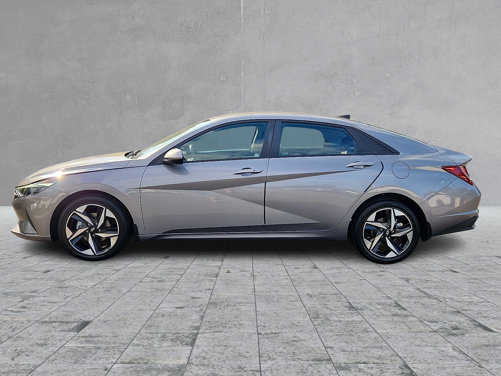 Certified 2023 Hyundai Elantra SEL w/ Convenience Package FWD image 5