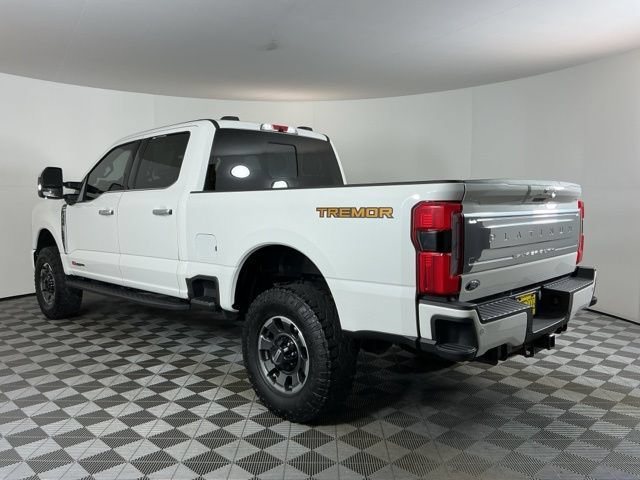 Used 2023 Ford F350 Platinum w/ Tremor Off-Road Package AWD/4WD image 6