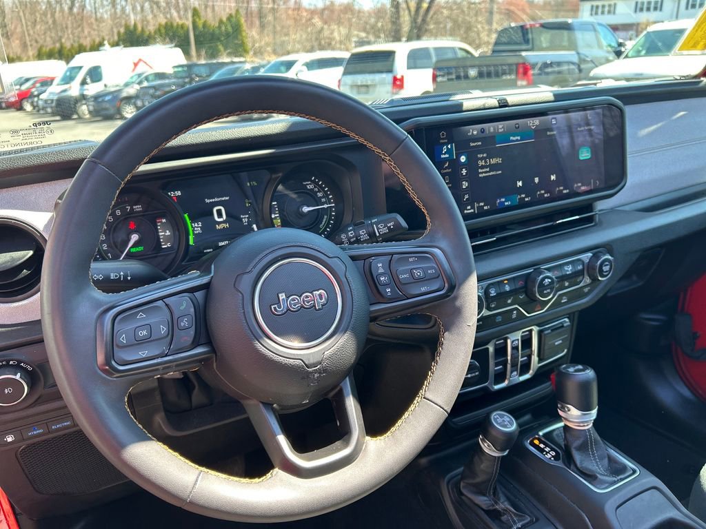 Used 2024 Jeep Wrangler Unlimited w/ Convenience Group image 34
