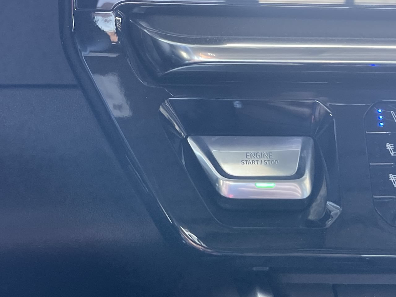 New 2026 GMC Sierra 1500 Denali AWD/4WD image 17