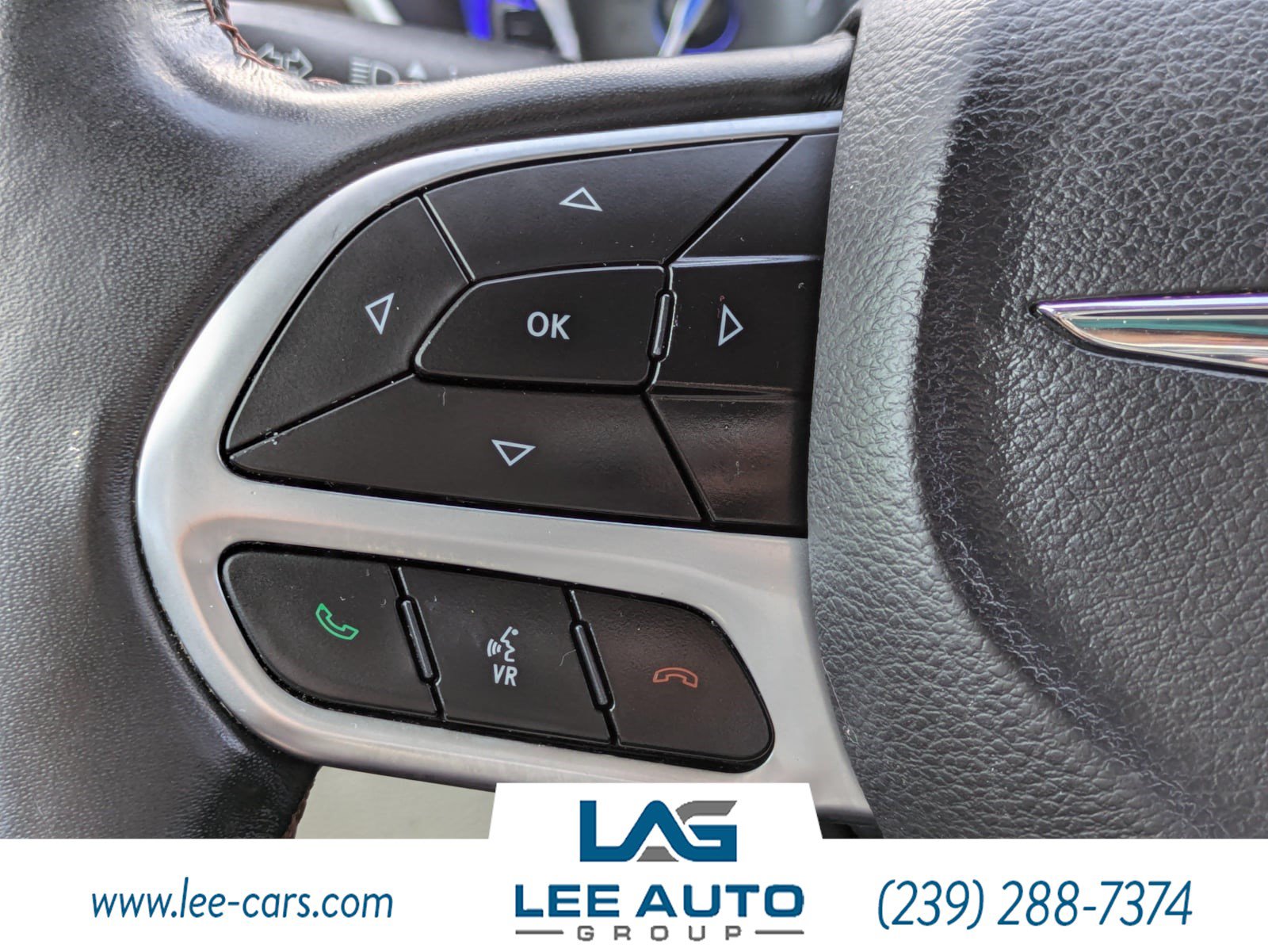 Used 2019 Chrysler Pacifica Touring-L FWD image 22