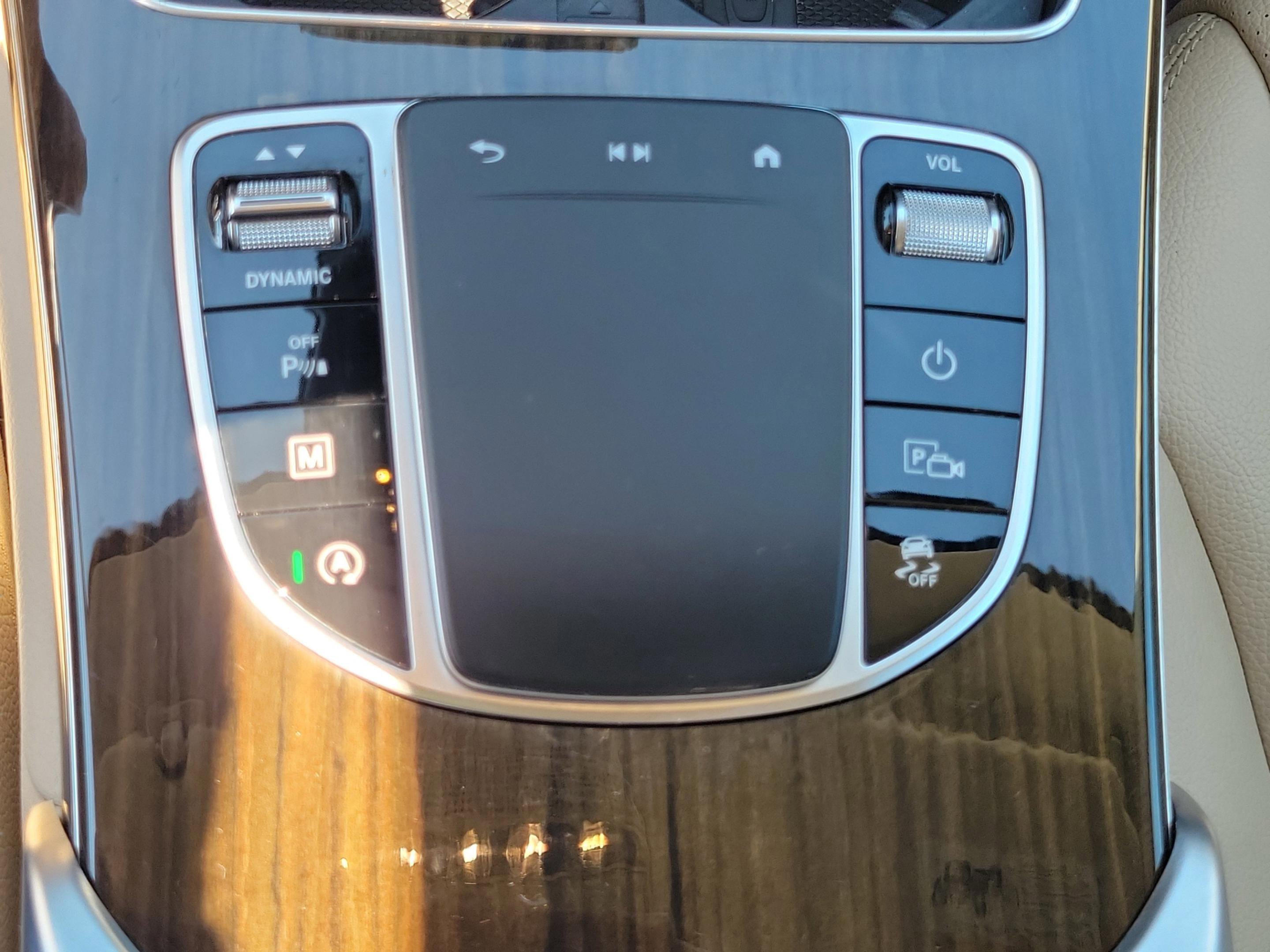 Used 2022 Mercedes-Benz GLC 300 image 21