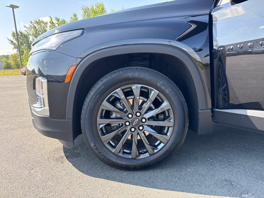 Used 2023 Chevrolet Traverse RS AWD/4WD image 46