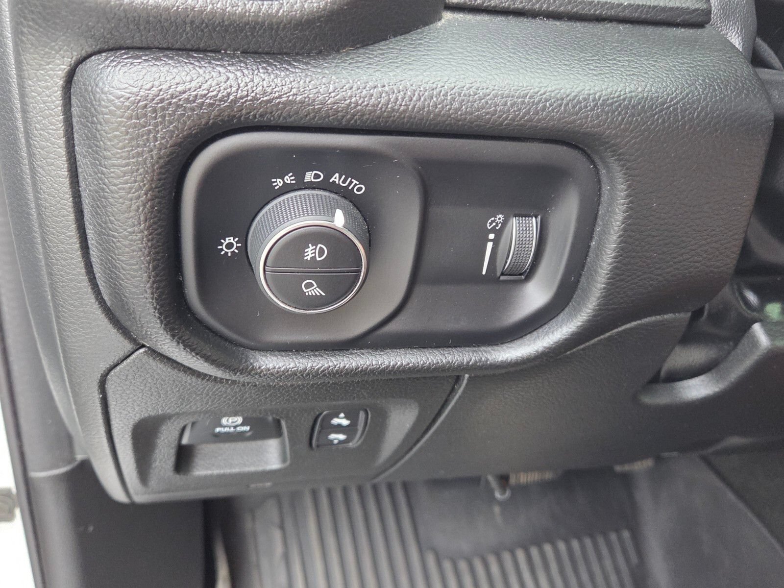 Used 2022 RAM 1500 Rebel w/ Rebel Level 2 Equipment Group AWD/4WD image 28