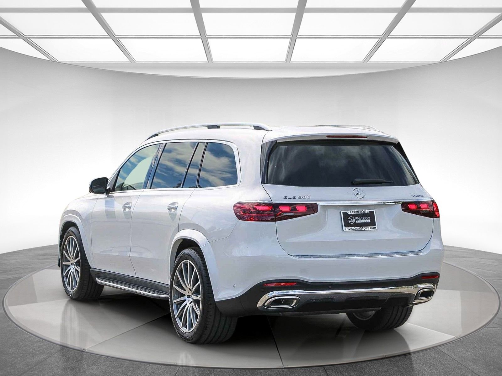 New 2026 Mercedes-Benz GLS 580 4MATIC image 2