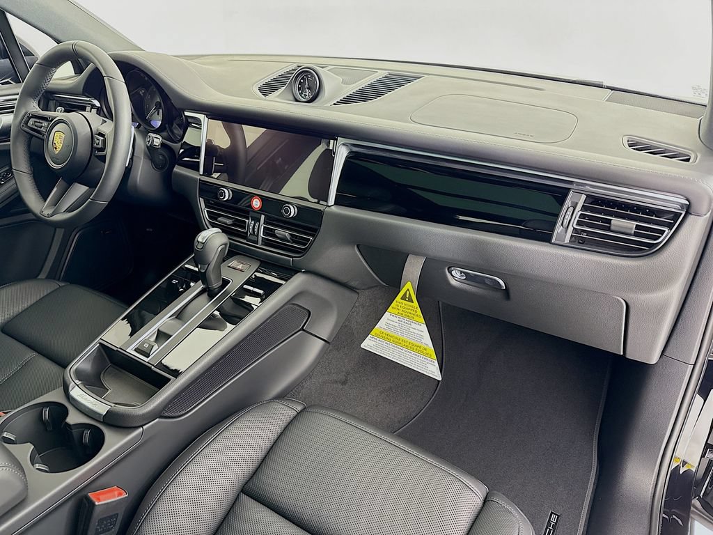 New 2026 Porsche Macan S AWD/4WD image 33