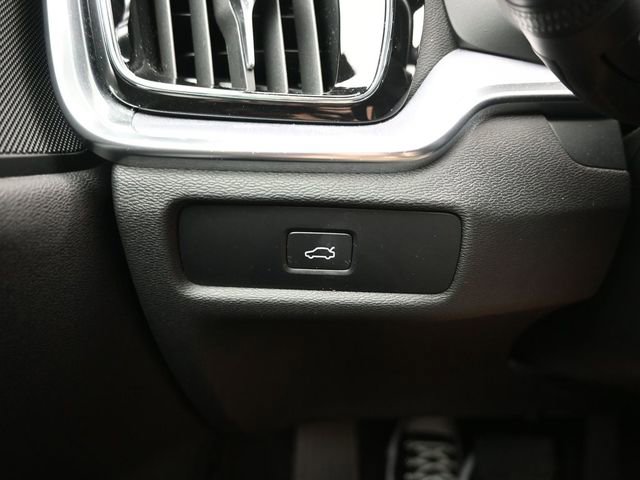 Used 2023 Volvo S60 B5 Plus w/ Climate Package image 27
