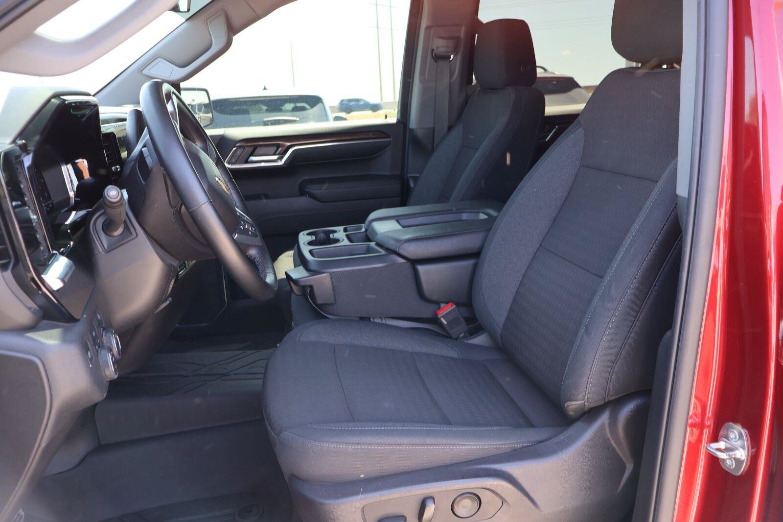 Used 2024 Chevrolet Silverado 1500 LT w/ Protection Package AWD/4WD image 13