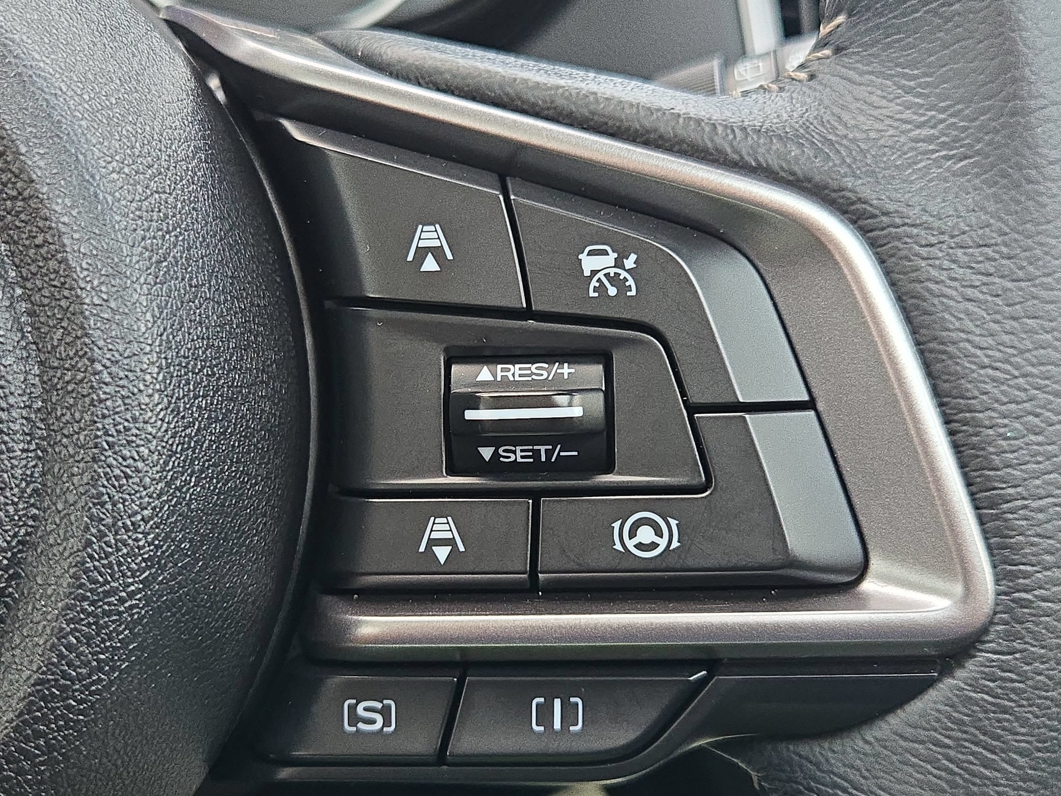 Used 2024 Subaru Forester Premium AWD/4WD image 33