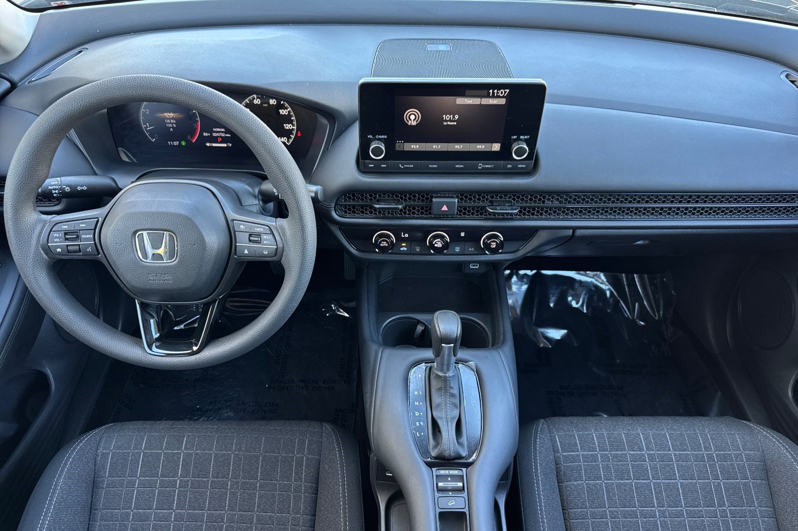 Certified 2025 Honda HR-V LX image 15