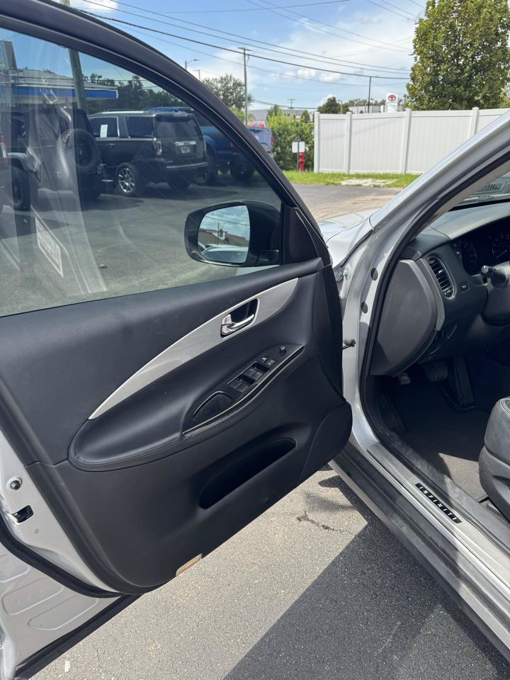 Used 2017 INFINITI QX50 2WD image 7