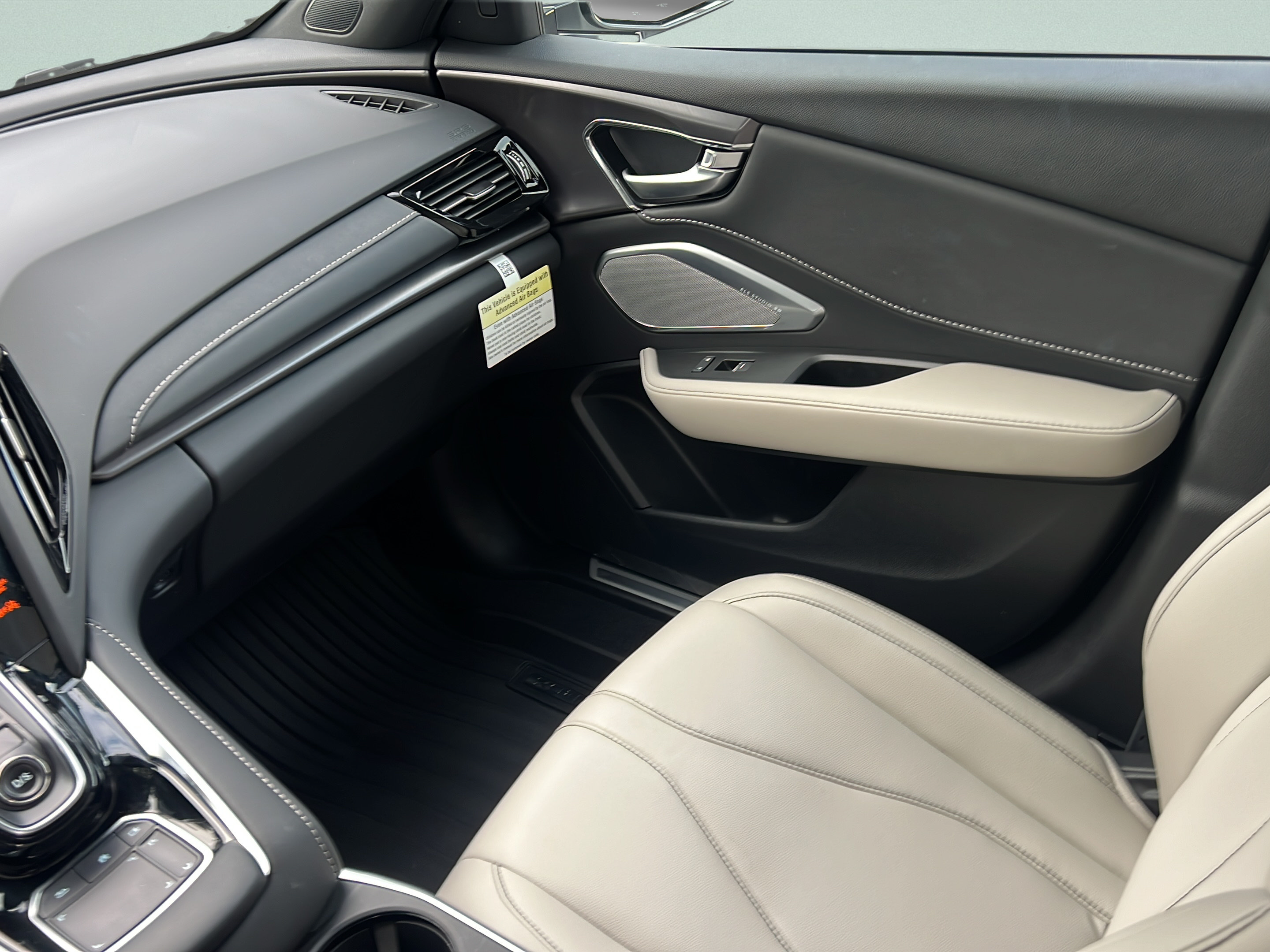 Certified 2026 Acura RDX SH-AWD image 16